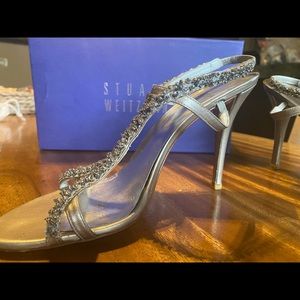 Stuart Weitzman silver gray strappy dress sandals size 9 - used with orig. box